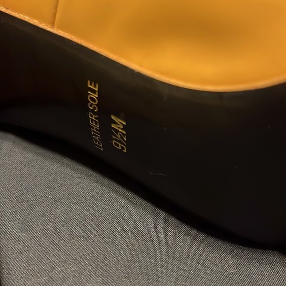 Charles Jourdan, Camel colored, platform heels - Picture 8 of 9